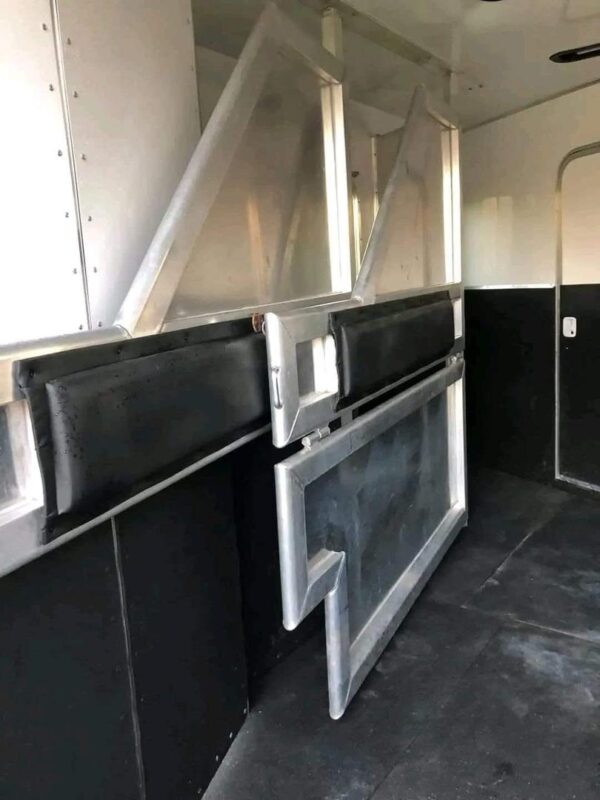 2012 3 Horse Slant Load with CHARGER 9' Living Quarters