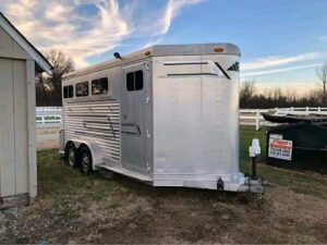 1997 Elite 3 Horse Bumper Pull Slant load trailer