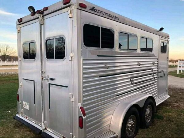 1997 Elite 3 Horse Bumper Pull Slant load trailer