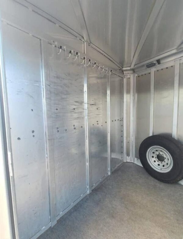 2011 Platinum 4 horse trailer