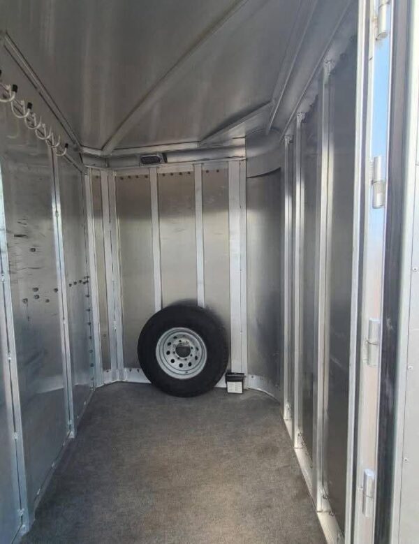 2011 Platinum 4 horse trailer