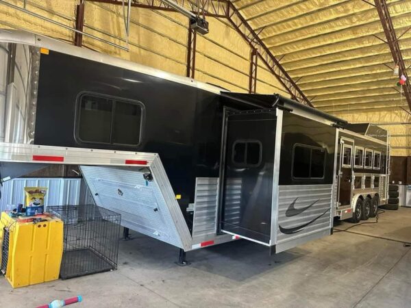 2020 Merhow 4 horse slant.