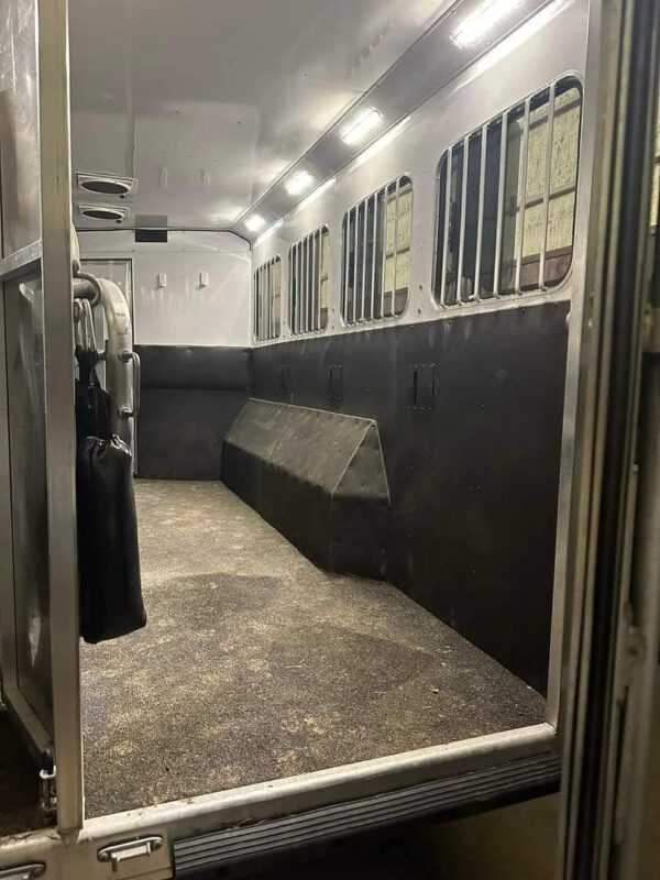 2020 Merhow 4 horse slant.