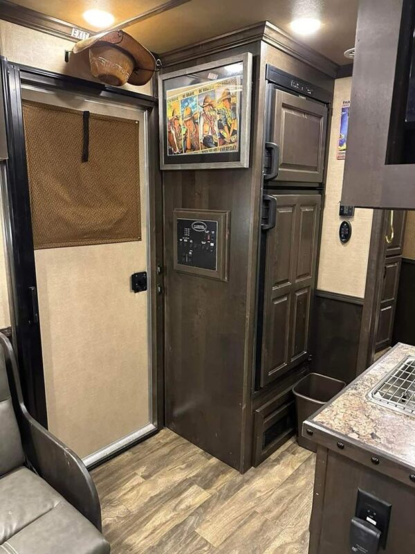 2018 Lakota Bighorn 3 horse